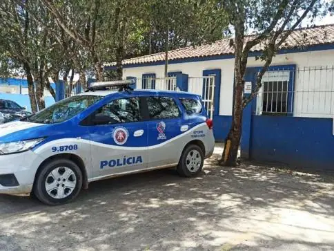 Mulher embriagada é presa suspeita de agredir filha de 1 ano em Teixeira de Freitas