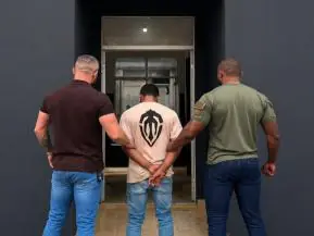 Polícia Civil prende homem investigado por tentativa de estupro e descumprimento de medida protetiva em Caravelas