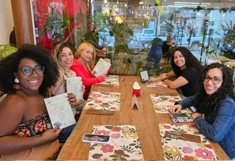 Teixeira: Entre cafés e livros, grupo de amigas transforma paixão pela leitura em encontros e novas conexões
